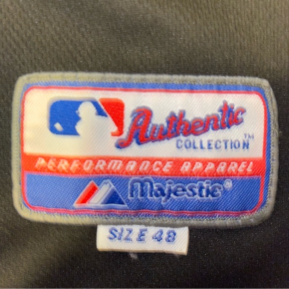 Roberto Clemente Pittsburgh Pirates Jersey - Picture 3 of 3